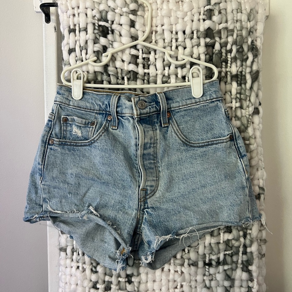 Levi Jean Shorts